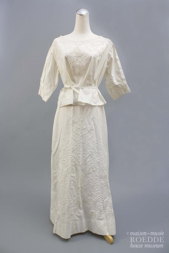 Lady's Dress, White